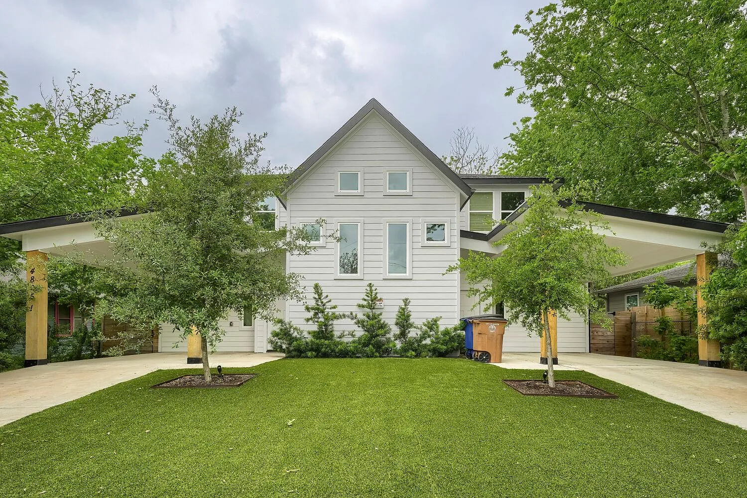 3 bed, 3.0 bath, 1510 sqft, $3,350 — Photo 2