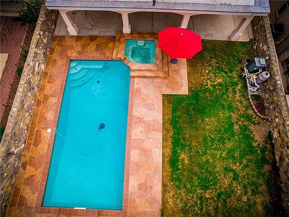 5th image of 12465 Tierra Espada Dr