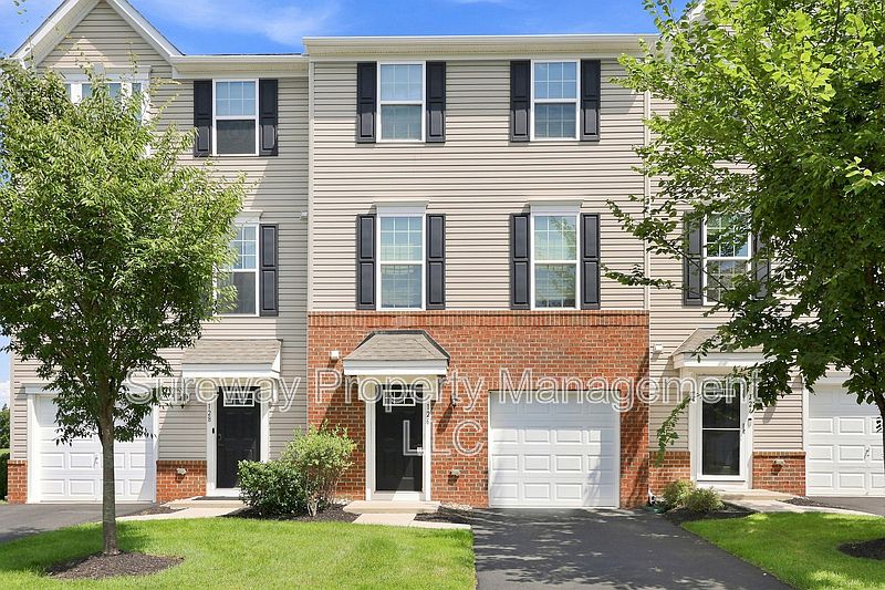 1st image of 126 Nathan Dr