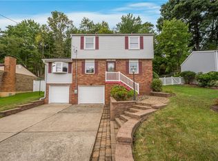 518 Newport Dr, Greensburg, PA