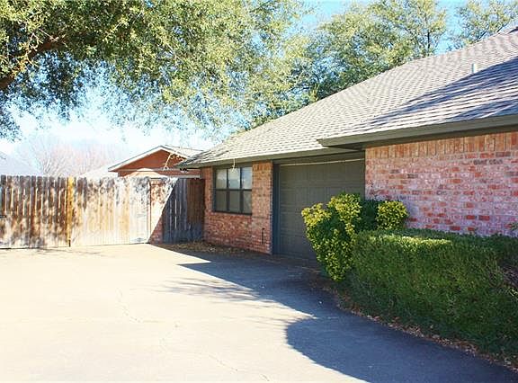 3rd image of 107 Old Hickory Ln