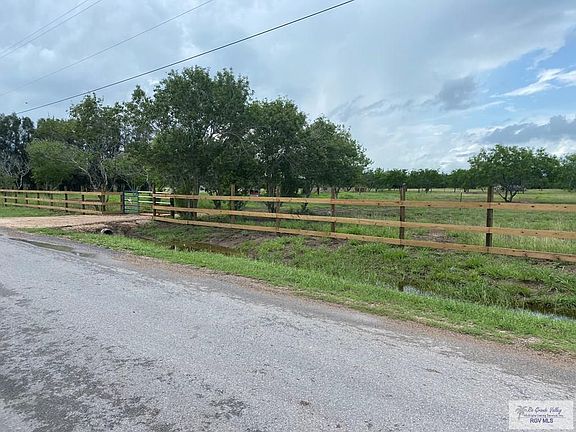 2nd image of 33099 Melon Dr