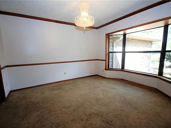 Formal dining