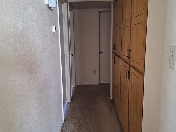 3rd image of 1430 E Hillside Pl
