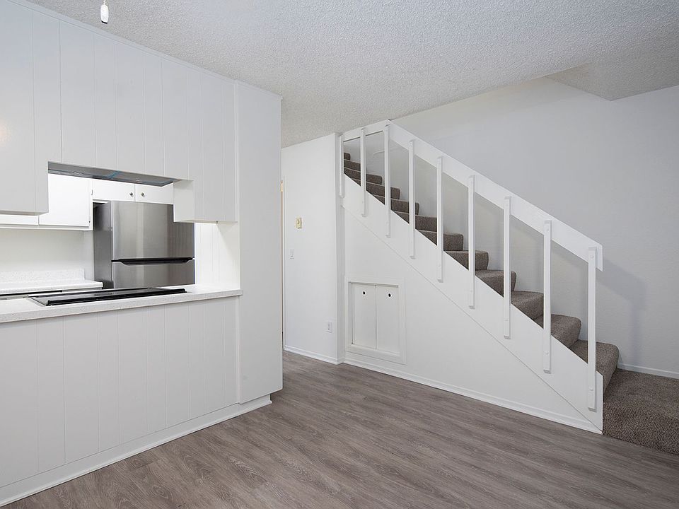 1st image of 3777 Haines St #26