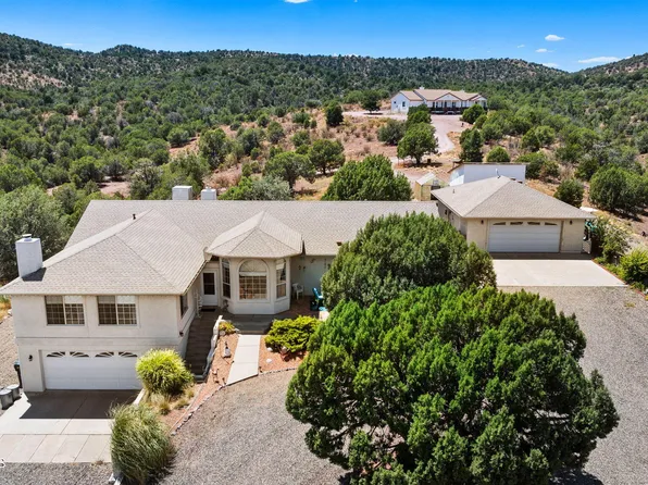 5400 N Skyhawk Rd, Paulden, AZ 86323