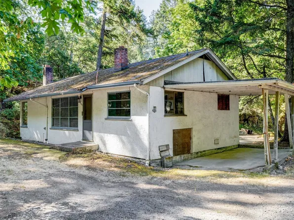 5142 W Saanich Rd, Saanich, BC V8Z 0B9