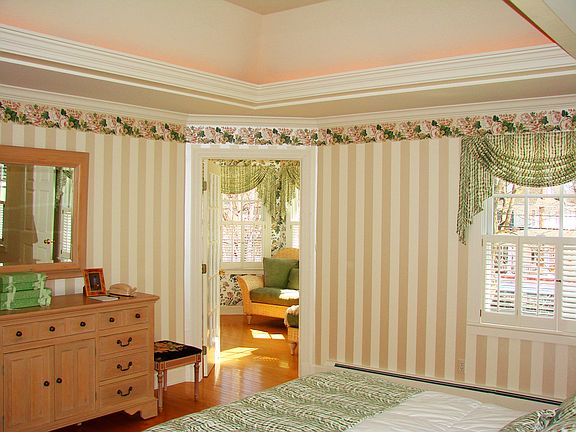 Master Suite to Sitting Area