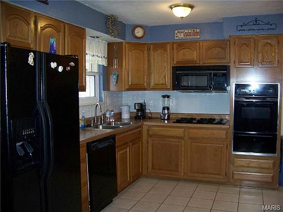 4th image of 3512 Brookville Dr