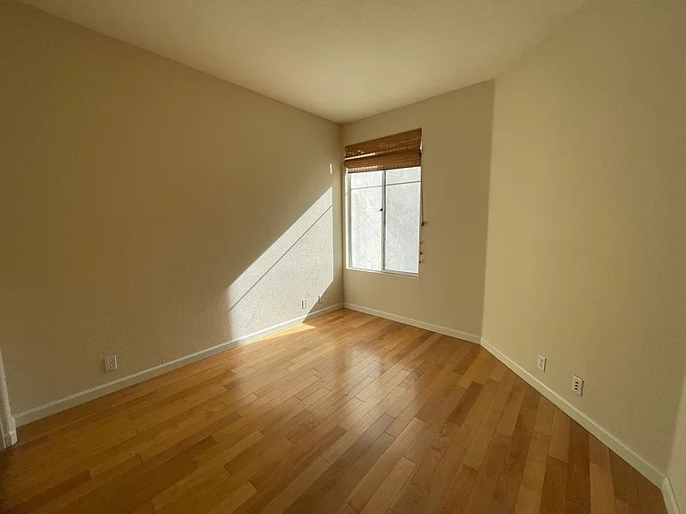 450 Navaro Way #120 — Photo 7