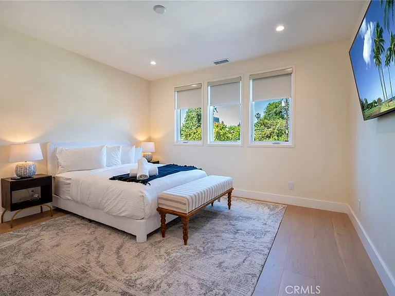 4906 Gaviota Ave — Photo 34