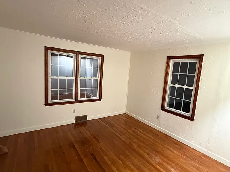 420 Sewickley St — Photo 6