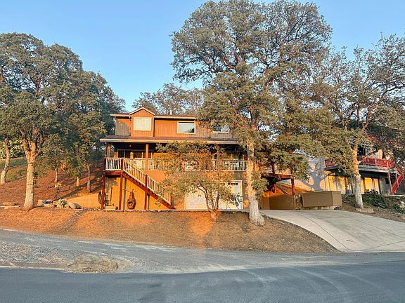 2nd image of 611 Sunrise Rd