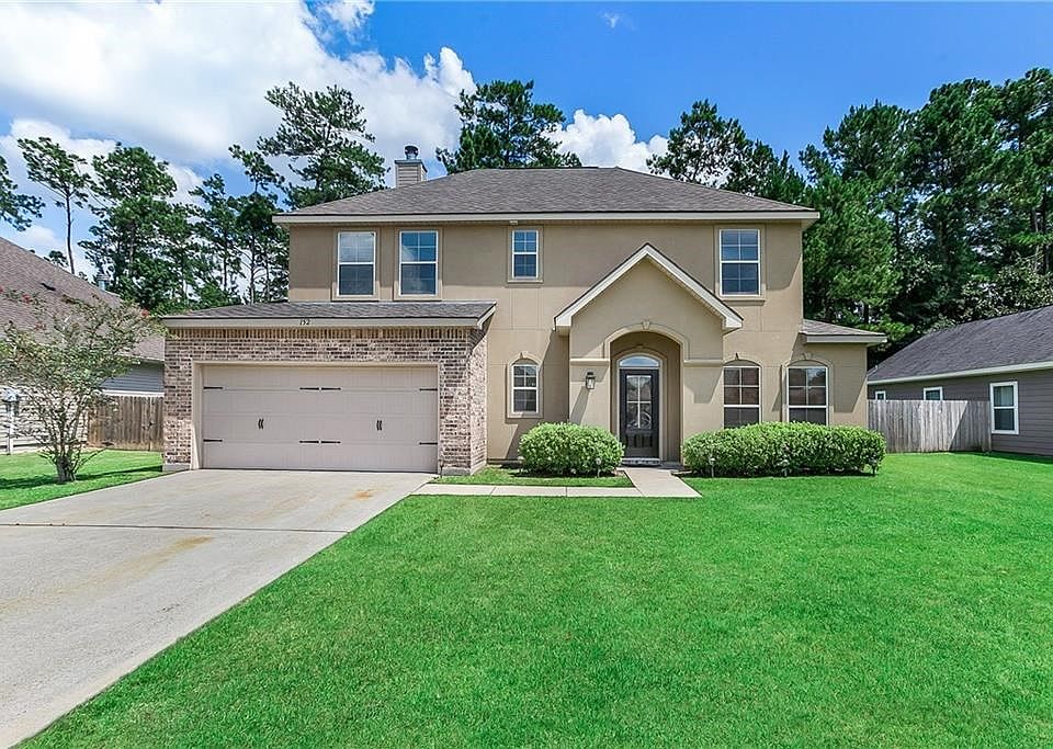 1st image of 152 Autumn Woods Dr