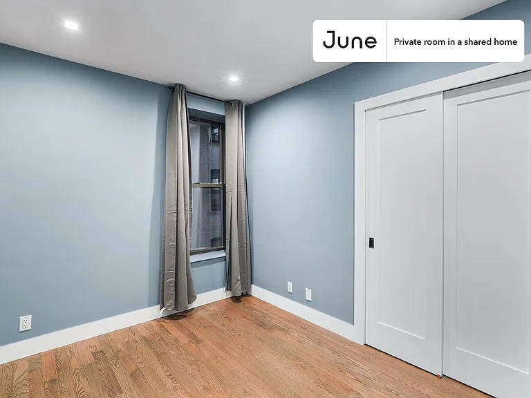 301 Saint Nicholas Ave #B — Photo 3