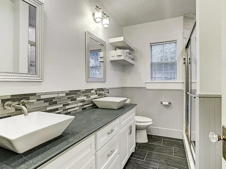 801 Le Green St — Photo 11