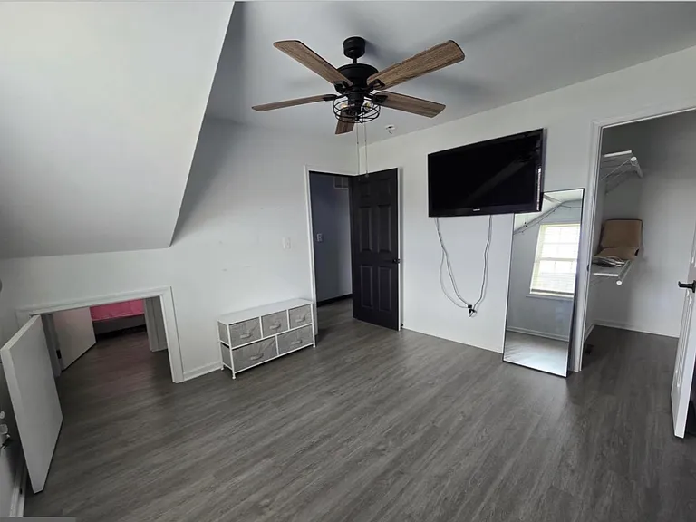 7513 Saffron Ct — Photo 15