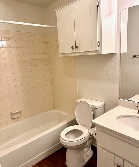 239 Ashley Dr — Photo 9