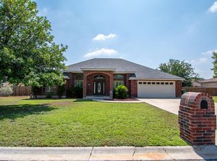 305 Rolling Ridge Dr, Condos, TX 78840