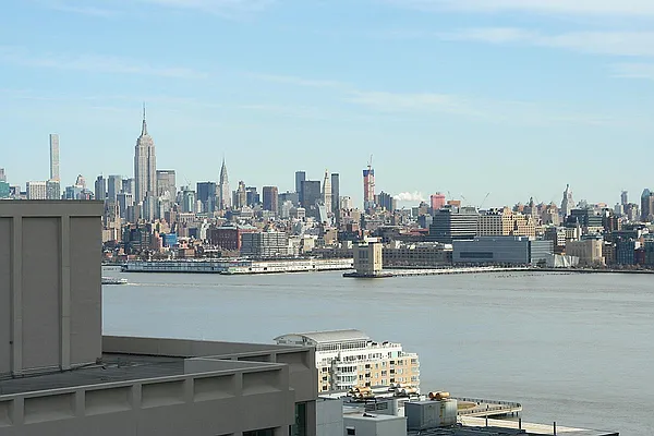 Sold by Keller Williams City Life Realty | media 2