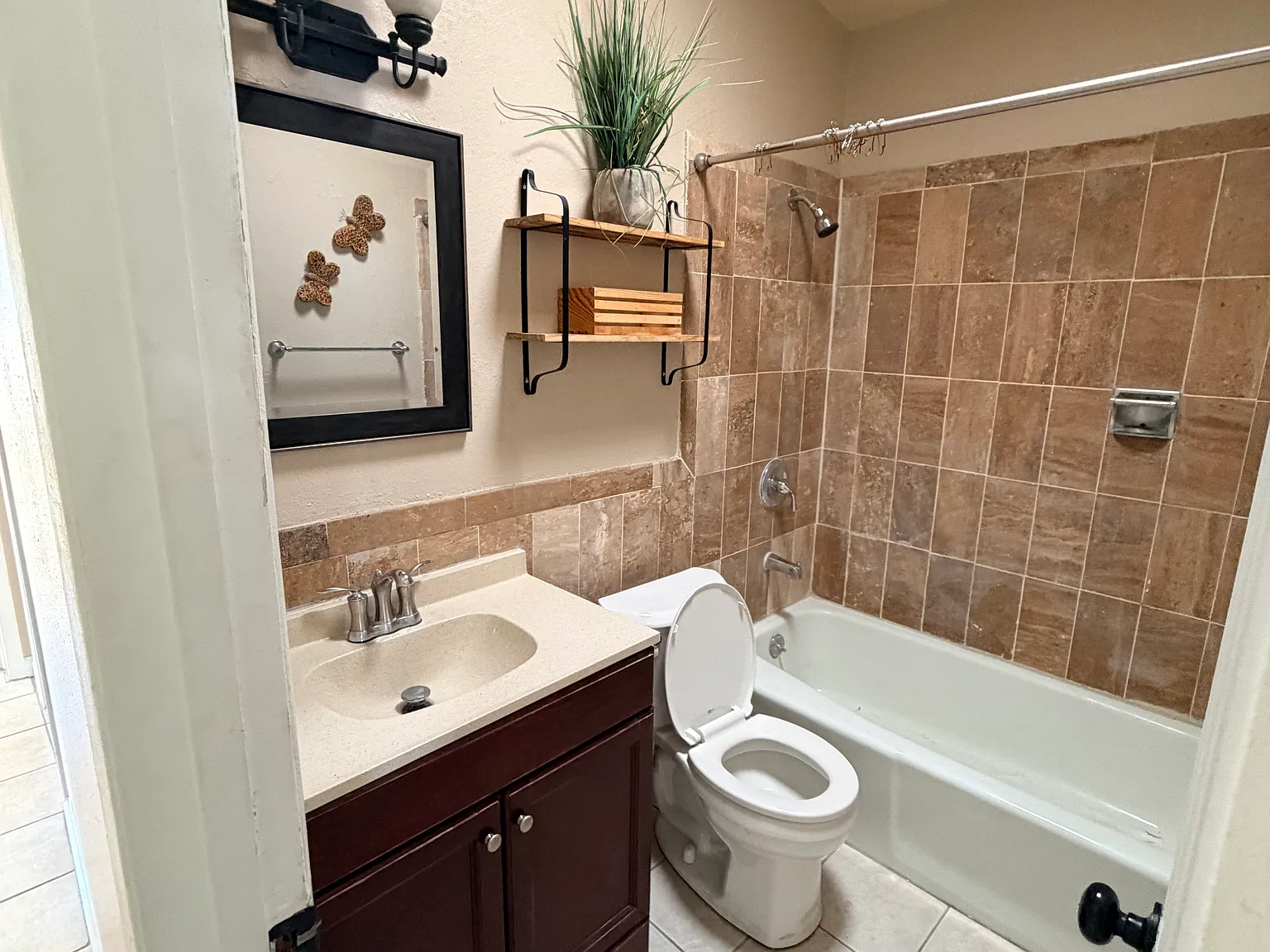 3 bed, 1292 sqft, $1,650 — Photo 4
