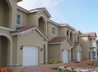 16538 SW 71st Ter, Miami, FL 33193