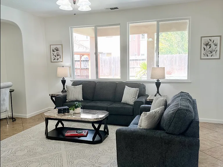 1711 Chandler Dr — Photo 28