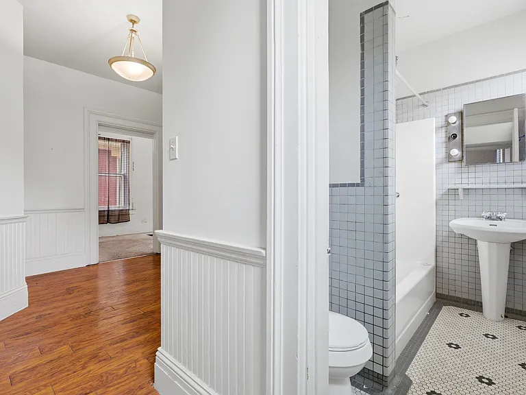 5109 Montgomery Rd — Photo 13