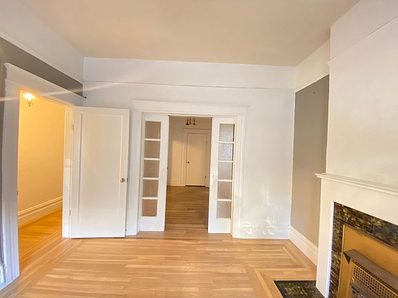 3rd image of 1855 Hyde St
