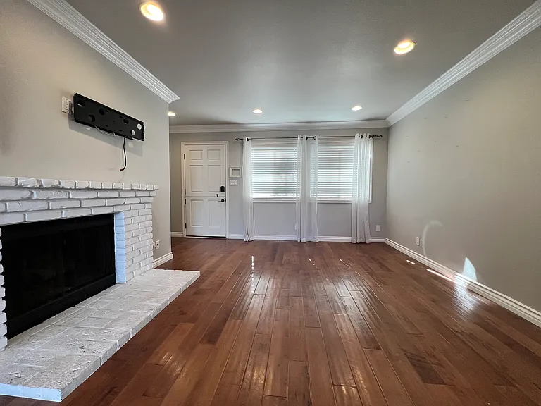322 Ogle St #C — Photo 15