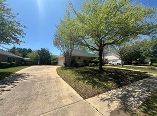 132 Yosemite Ln, Terrell, TX