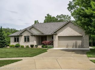 137 Rella Rae Ave, Marysville, MI 48040