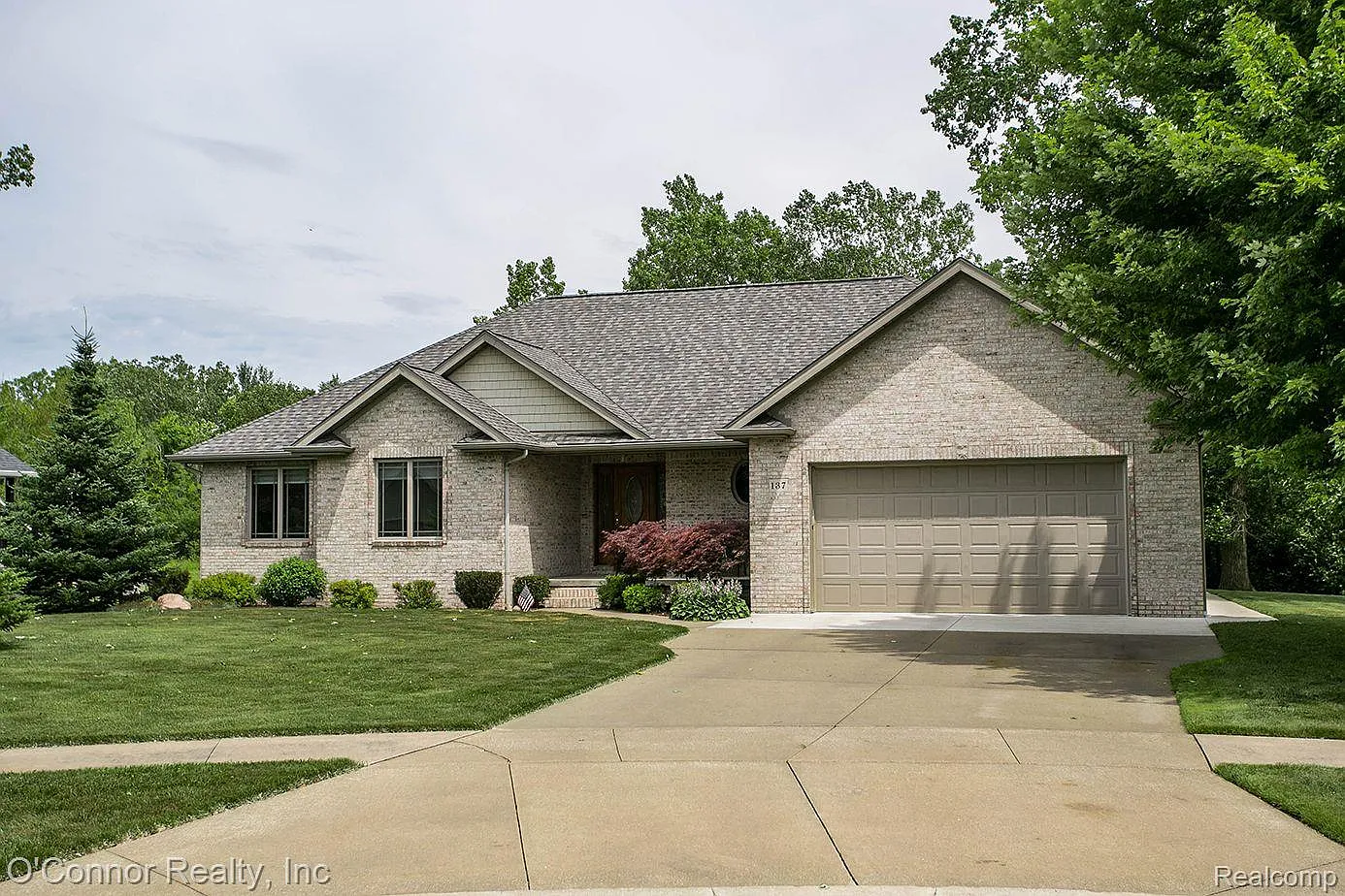 137 Rella Rae Ave photo 1