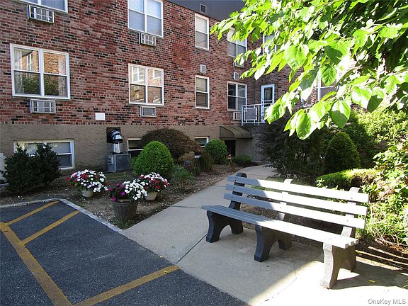 2nd image of 40 Daley Place #127