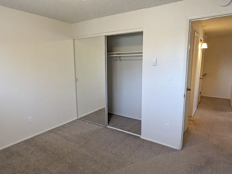 7815 NE 117th Ave — Photo 40