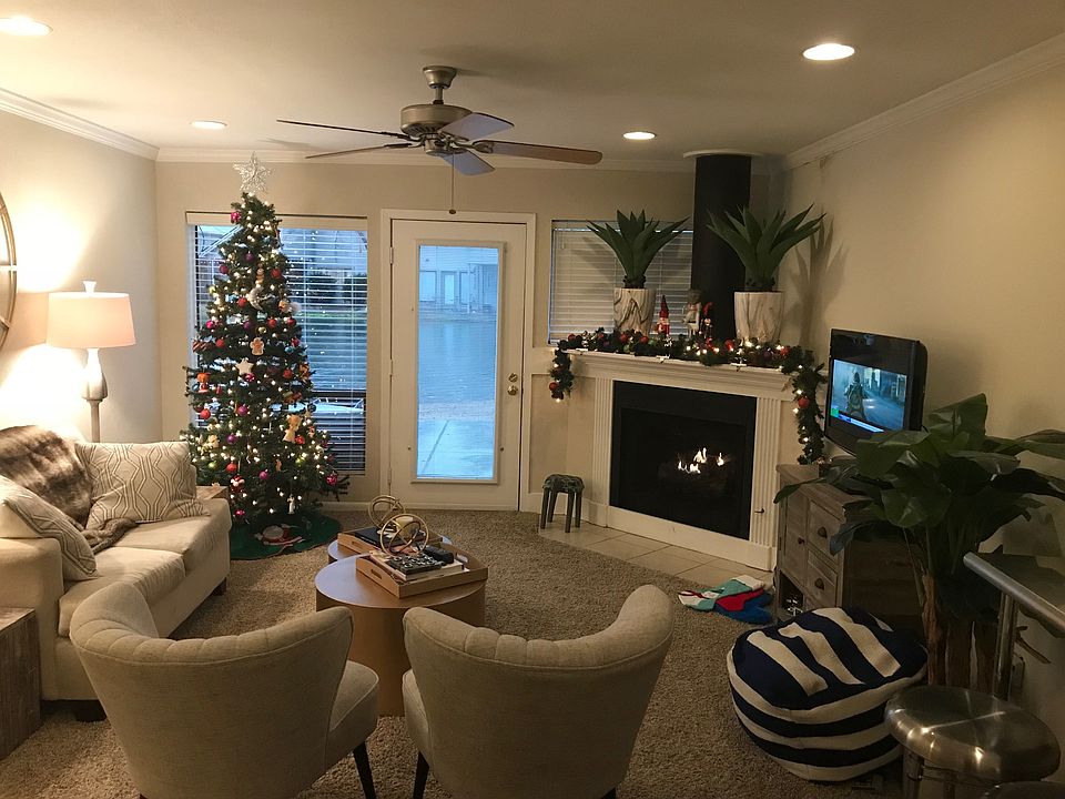 1st image of 2504 Riverfront Dr APT 1