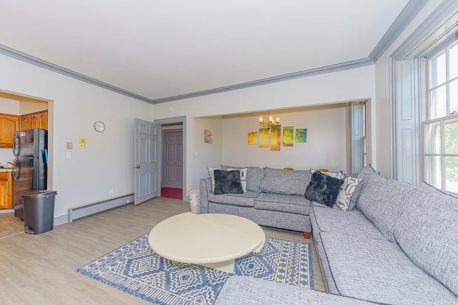 5 bed, 4.0 bath, $10,847 — Photo 1