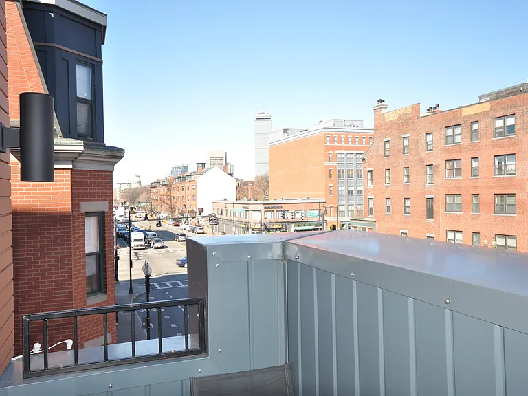 659 Massachusetts Ave #4A — Photo 11