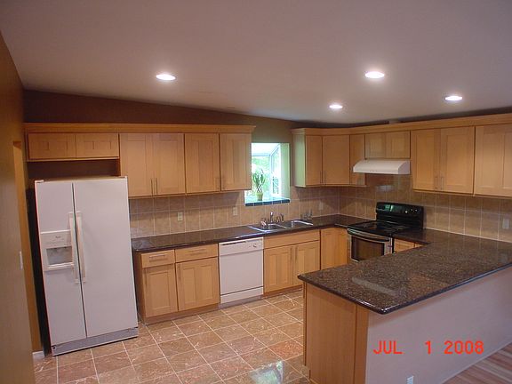 5th image of 1310 142nd Pl SE
