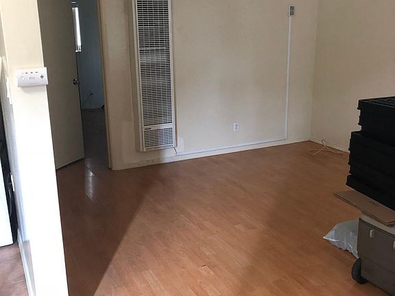 5th image of 936 E Hellman Ave APT A