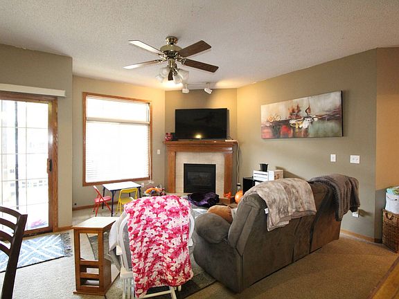 3rd image of 2403 Patricia Dr