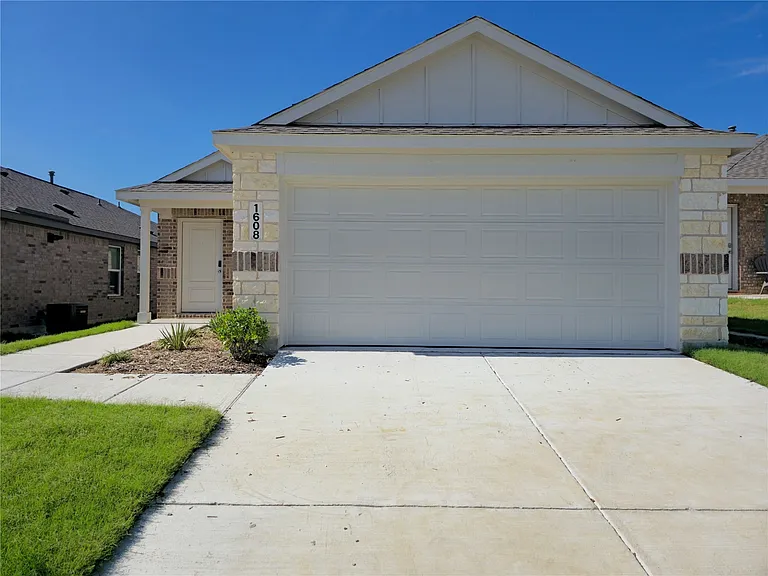 1608 Baron Ln — Photo 1