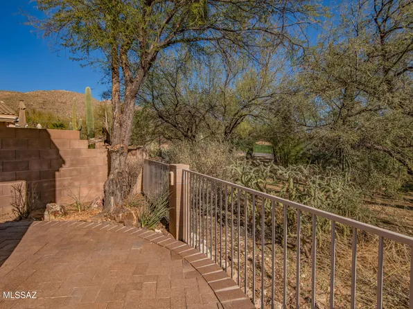 5174 N Pinnacle Point Dr, Tucson, AZ 85749