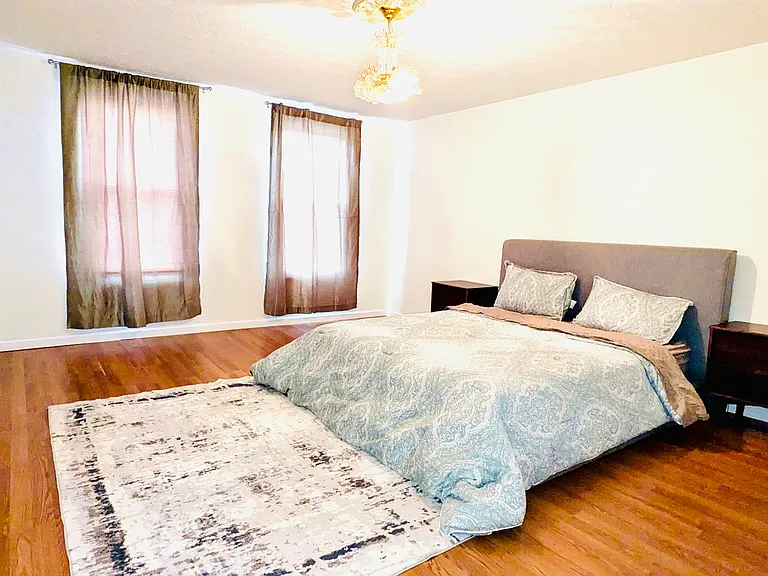630 Troy St #630 — Photo 14