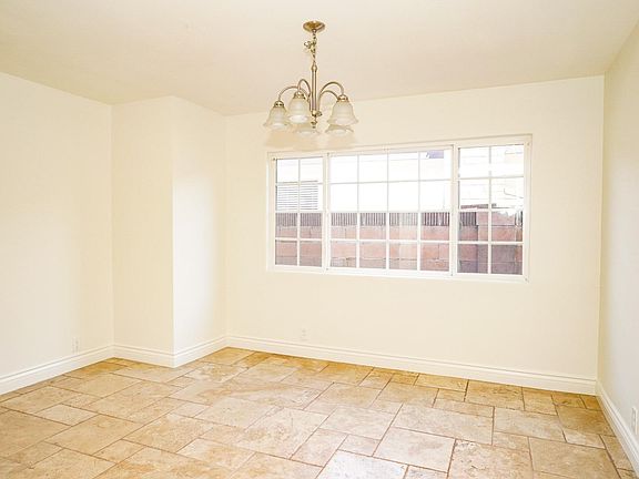 5th image of 13162 Silver Birch Dr