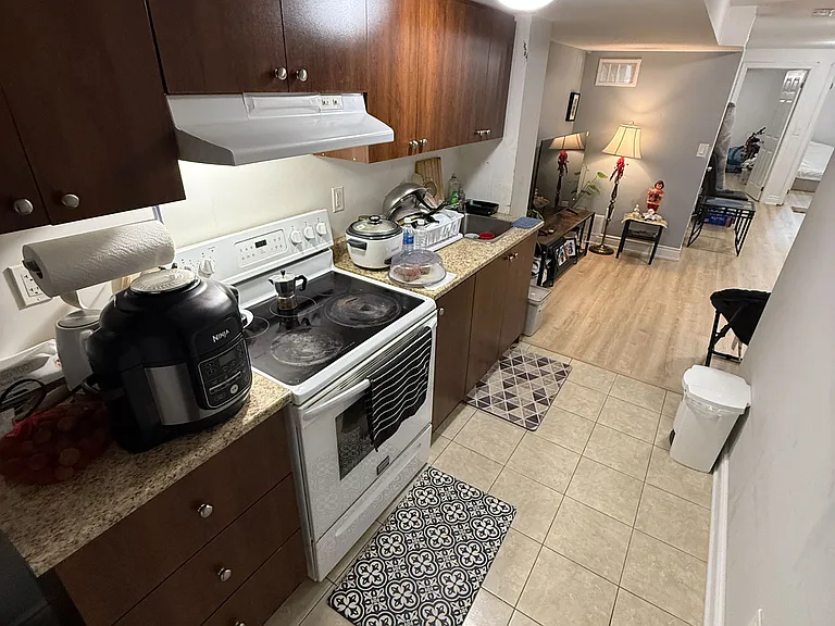 3304 Sunlight St #BASEMENT — Photo 35