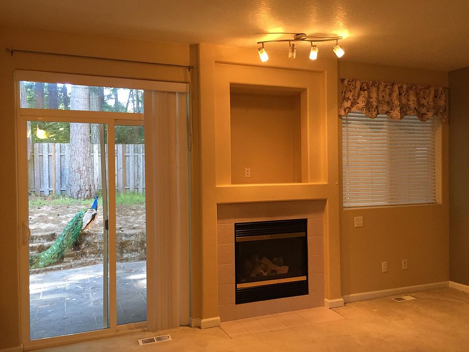 1st image of 5703 NE Canard Ct
