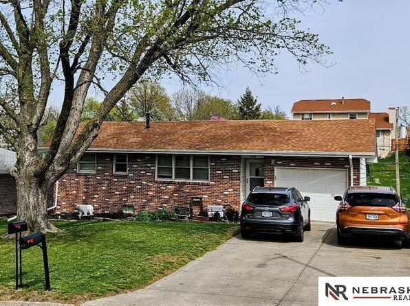 6805 S 51st St, Omaha, NE 68117