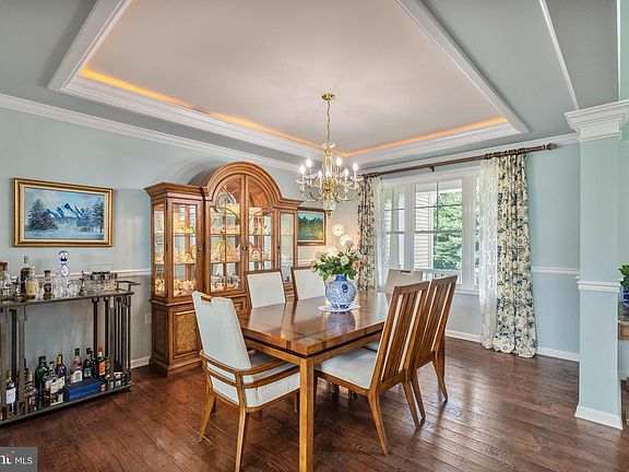 4th image of 18389 Dunes Way