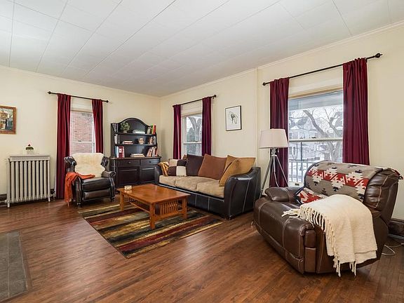 5th image of 2645 Humboldt Ave S